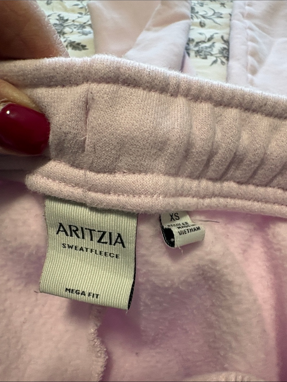 Aritiza Cozy Sweatfleece Mega Straight™ Sweatpant xs
Go-to oversized straightleg - Picture 9 of 13